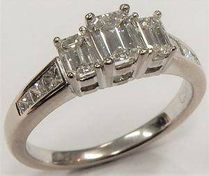 0.41ct tw Two Row Emerald & Round Cut Diamond Ring