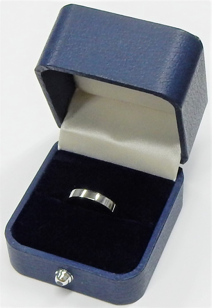 Bill Le Boeuf Jewellers - Barrie, Ontario - rings $1000 and under