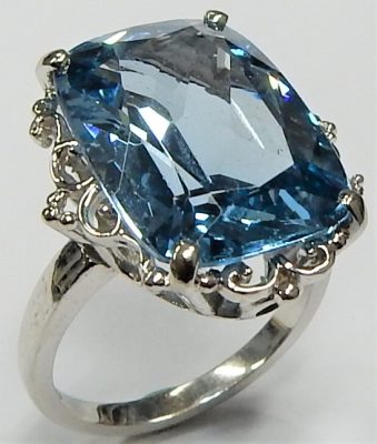 Bill Le Boeuf Jewellers - Barrie, Ontario - rings $1000 and under